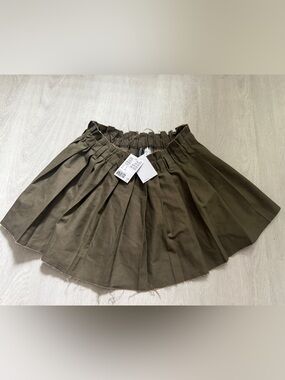 H&M Olive Pleated Circle Skirt